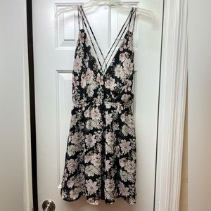 BP medium. Mini dress. Flowy and floral.